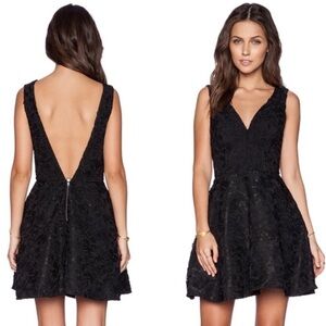 SAM EDELMAN  NWT black Lace Plunge V Neck Fit and‎ Flare DRESS SIZE 10 modern